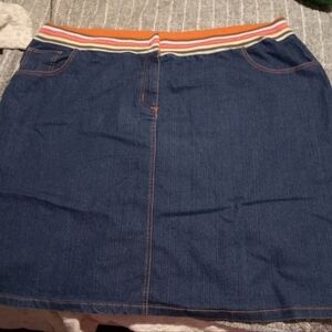 Fine Jeans Brand Ladies Stretch Waist Blue Jean Skirt.  Size 36